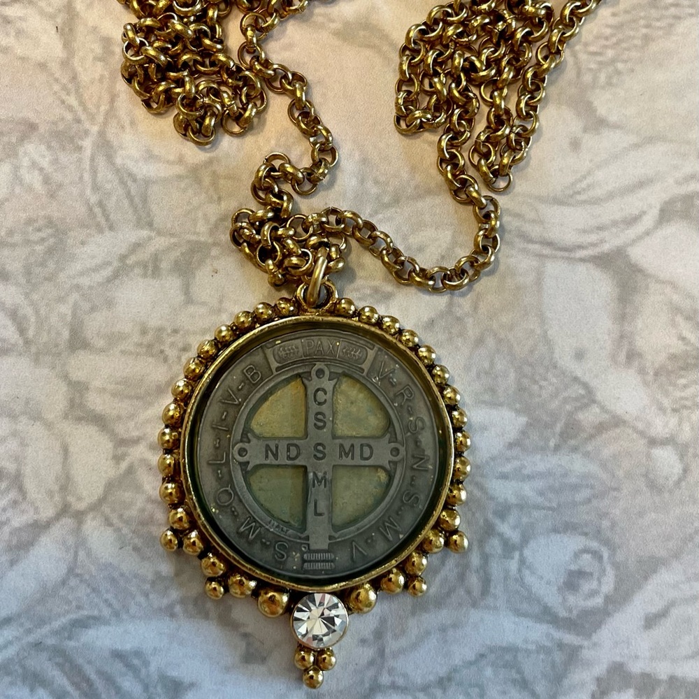Virgin Saints & Angels Large San Benito Medallion - Picture 2 of 13